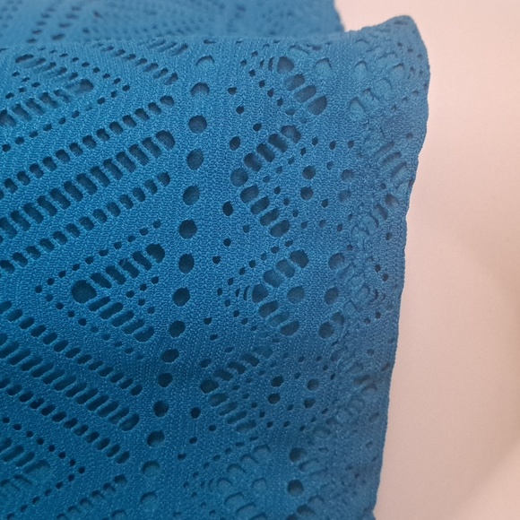 SALT + COVE Crochet High-Neck Tankini Swim Top Teal Blue - Picture 7 of 11